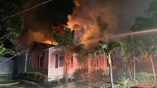 Tampa fire S Lincoln Ave TFR.jpg